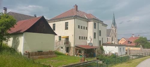 Unserfrau-Altweitra Bed & Breakfast | Frühstückspension Alte Volksschule Heinrichs bei Weitra
