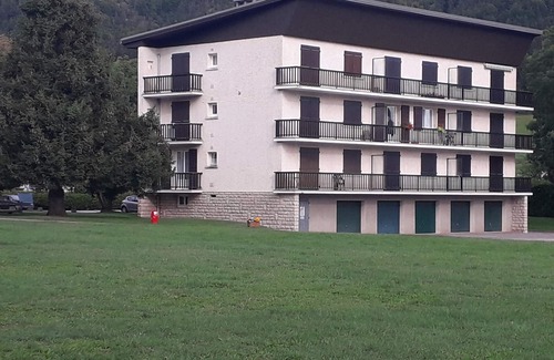 Autrans-Meaudre-en-Vercors Apartment | Renovated Studio in Autrans, Sleeps 4, Ski Shuttle Nearby, Private Parking, Balcony