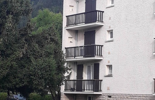 Autrans-Meaudre-en-Vercors Apartment | Renovated Studio in Autrans, Sleeps 4, Ski Shuttle Nearby, Private Parking, Balcony