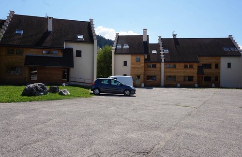 Autrans-Meaudre-en-Vercors Apartment | Cozy apartment in Autrans, pets allowed, parking, 4 people