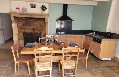 Broye-les-Loups-et-Verfontaine House | Country house with private spa pets welcome