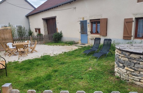 Broye-les-Loups-et-Verfontaine House | Country house with private spa pets welcome