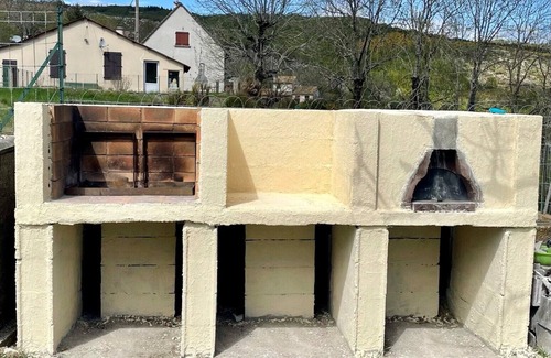 Pont-de-Montvert-Sud-Mont-Lozere House | Gîte Rénové en Plein Cœur des Cévennes