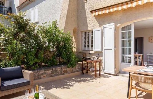 La Madrague Apartment | Hameau la Madrague by Interhome