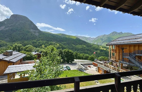 Saint-Martin-de-Belleville Apartment | 2-Room Apt for 4, South-West Balcony, Opposite St Martin de Belleville Gondola