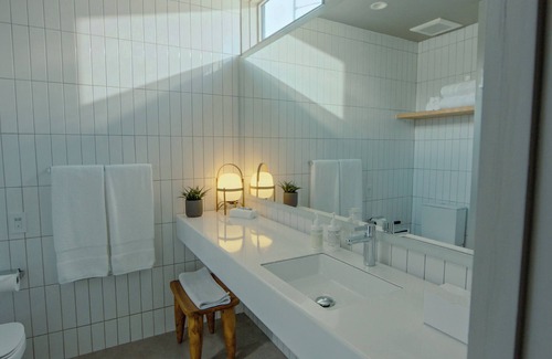 Bouldin Hotel | Frame Hotel - SoCo