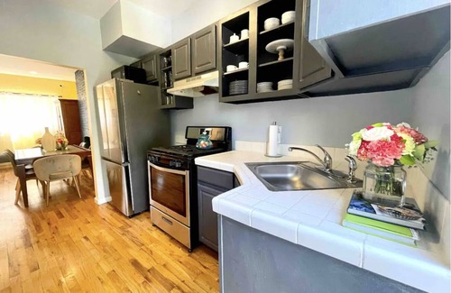The Heights House | Fran's Lodge - Charming 3BRM Home near NYC