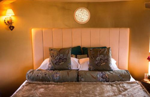 Abbess Roding House | Frasers