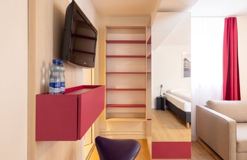 Center House | Fred Guest House Hauptbahnhof - Mobile Check-in
