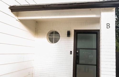 East Oak Hill House | Free $100~2 King BR~Priv Baths~Pet Friendly~Park