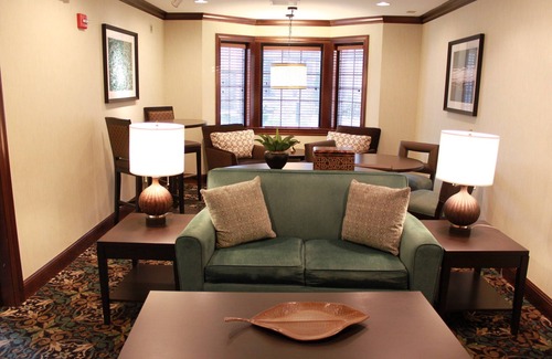 Indianapolis Condo | Free Breakfast, Indoor Pool, Shared BBQ Area