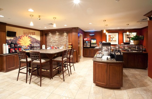 Great Falls Apartment | Free Breakfast. Indoor Pool & Hot Tub. Located on Missouri River.