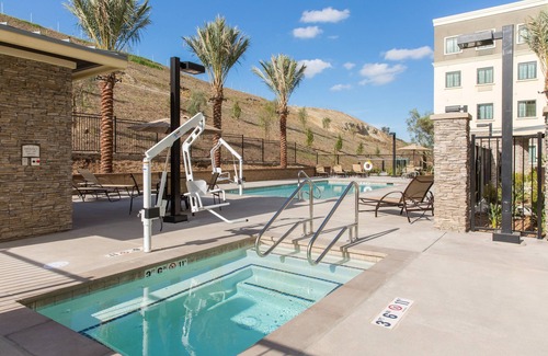 Corona Apartment | Free Breakfast. Pool & Hot Tub. Gym. Great for Business Travelers!