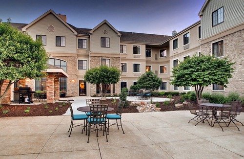 Madison Condo | Free Breakfast. Pool + Hot Tub. Near UW-Madison!