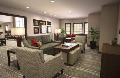 Lafayette Condo | Free Breakfast. Pool. Only 5 Miles to Purdue University + Great for Groups!