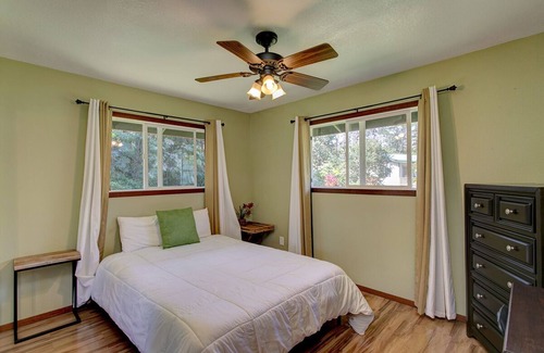 Keaau Cabin | FREE Cleaning at this Hawaiian Paradise Home