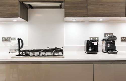 High Barnet House | *Free Parking* Sleeps 8 *Barnet* North London* With Large Garden