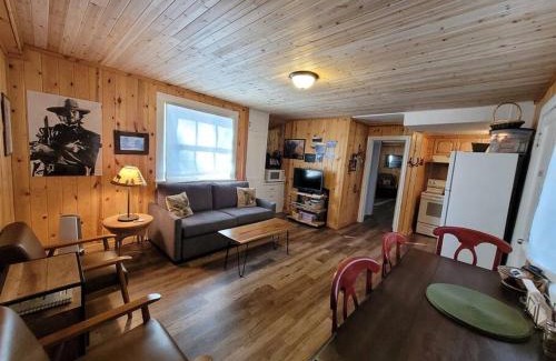 Orderville House | Free Spirit, Walking distance to East Zion trails