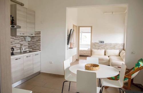 Cropani Marina House | (Free WiFi, Netflix, A/C) Beautiful beach house with garden, pine forest view