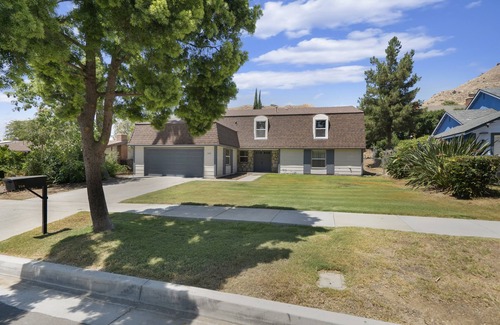Riverside House | French country style house 6-bed 4-bath 讲中文