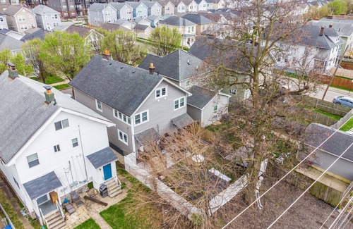 Weinland Park House | French Court Barcade: OSU home in Weinland Park/Short North