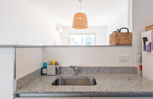 Centro Apartment | Frente al sanatorio de la mujer - totalmente equipado y con balcon