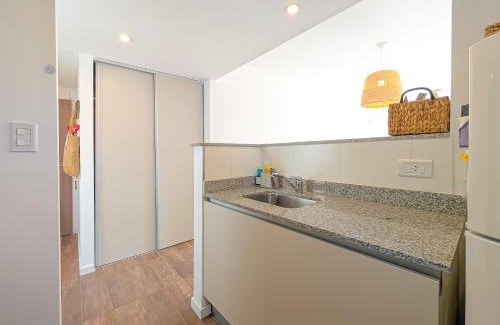 Centro Apartment | Frente al sanatorio de la mujer - totalmente equipado y con balcon