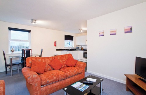 Castle Douglas Cottage | Fresh and modern cottage.