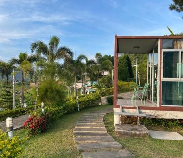 Khao Kho Hotel | FreshBloom View เขาค้อ Green House