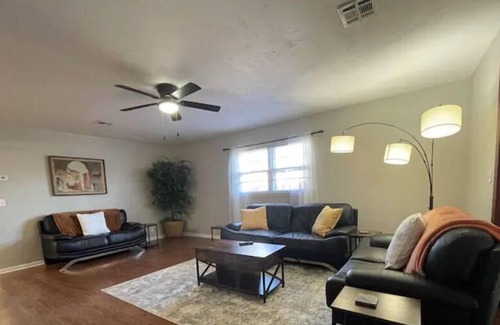 Muskogee House | Freshly Renovated 3bed/2bath Home