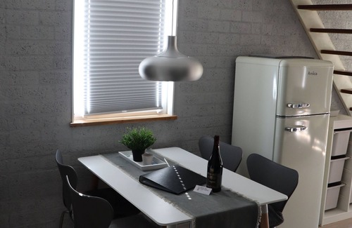 Bruinisse House | Freshly renovated FH in family friendly area. Vacation park, dishwasher, bicycles, Zeeland