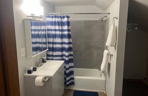Reedsburg Apartment | Freshly updated apartment