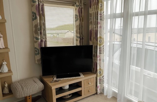 Bridport Cottage | FRESHWATER BEACH HOLIDAY PARK - HOLIDAY ACCOMMODATION 17116 in Bridport