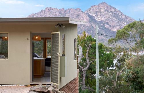 Coles Bay House | Freycinet Sanctuary 5