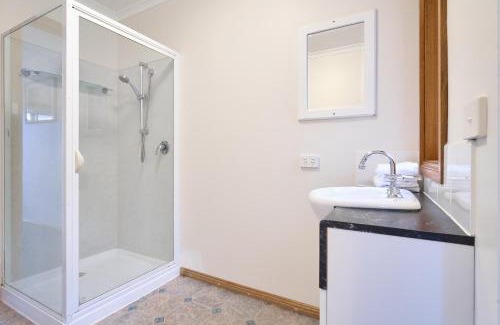 Coles Bay House | Freycinet Sanctuary 5