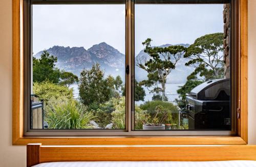 Coles Bay Apartment | Freycinet Stone Studio 5 - Greystone