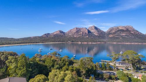 Coles Bay Apartment | Freycinet Stone Studio 8 - Sandstone