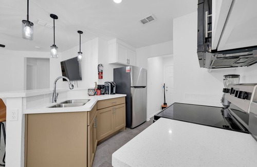 Harlingen Apartment | Friendly priced two-bedroom, two-bathroom apartment. Long-term stays accepted
