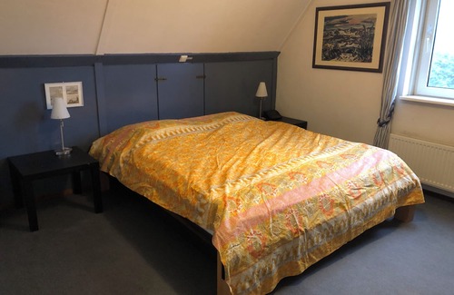 Medemblik Resort | Friesenhuisje directly on the Ijsselmeer with three bedrooms for 6 people