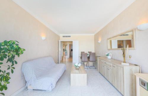 Juan-les-Pins Apartment | Front de Mer vue panoramique PARKING SECURISE