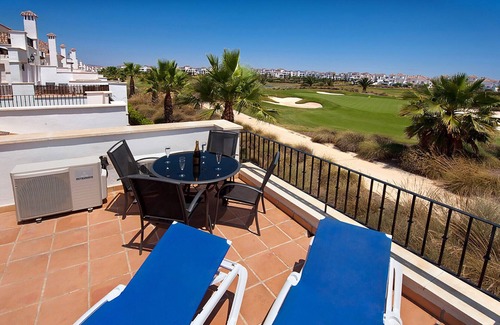 Roldan House | Front line views over the golf course