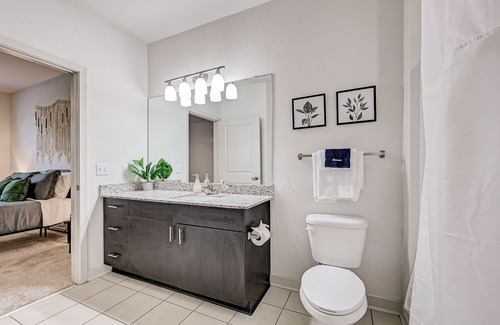 Golden Glades - The Woods Apartment | FRONTDESK The Point at Tamaya Apts Jacksonville