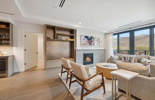 Avon Apartment | Frontgate 410 by East West Hospitality