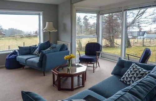Newtonmore Cottage | FRONTHILL, pet friendly, character holiday cottage in Newtonmore