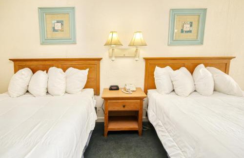 Myrtle Beach Hotel | Fruit Cakes