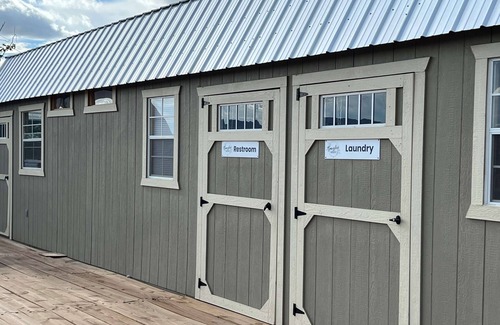 Animas RV Rental | Full Hook-up Mountain-View RV Sites under the Stars!