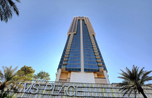 Las Vegas Apartment | Full Strip Views - Open Balconies - Free Parking Jacuzzi Tub - High Floor
