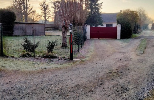 Noyant-de-Touraine Apartment | Full studio in the countryside, south facing terrace