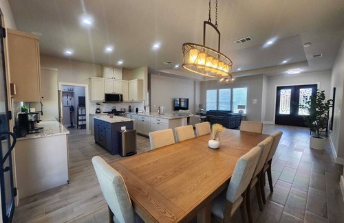 Austin House | Full Two-Story House close to Downtown Austin, Texas