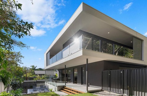 Byron Bay House | Fuller Holidays - Ohana at Byron - 7 Keats Street